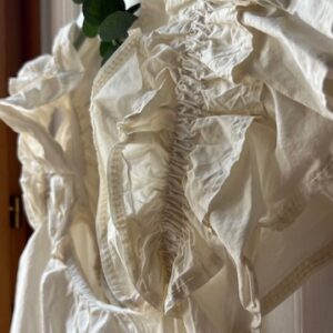 Camisola tirante volantón