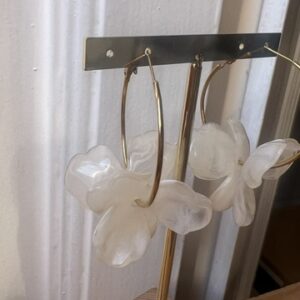 Pendientes flor resina cruda