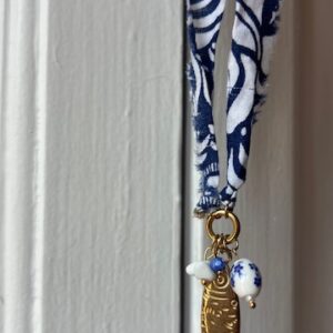 Collar tela pez